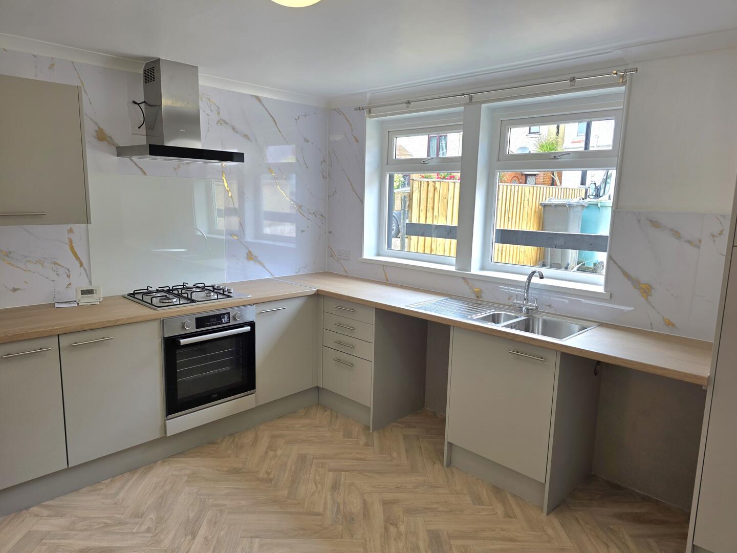 3 bed property in Rooke Street, Newport